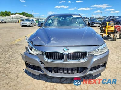 Piąte zdjęcie samochodu w środku: 2016 BMW 340 XI VIN:WBA8B7G57GNT95490 - miniatura
