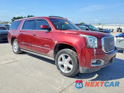 Czwarte zdjęcie samochodu z boku: 2016 GMC YUKON XL DENALI VIN:1GKS2HKJ9GR399881 - miniatura