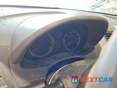 Zdjęcie 9 z 12 samochodu: 2014 HYUNDAI ACCENT GLS VIN:KMHCT4AE1EU637657 - miniatura
