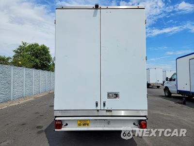 Zdjęcie 6 z 13 samochodu: 2023 FORD E350 REFRIGERATED BOX TRUCK VIN:1FDWE3FK3PDD14715 - miniatura