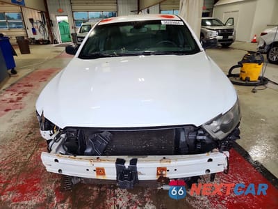 Piąte zdjęcie samochodu w środku: 2015 FORD TAURUS POLICE INTERCEPTOR VIN:1FAHP2MK1FG157290 - miniatura