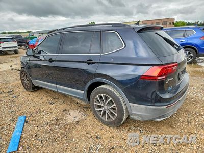 Drugie zdjęcie samochodu z przodu: 2018 VOLKSWAGEN TIGUAN SE VIN:3VV3B7AXXJM197951 - miniatura