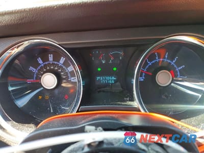 Zdjęcie 9 z 12 samochodu: 2010 FORD MUSTANG VIN:1ZVBP8ANXA5126963 - miniatura