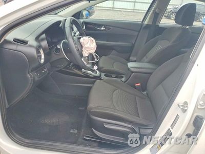 Zdjęcie 7 z 12 samochodu: 2019 KIA FORTE S VIN:3KPF34AD0KE071221 - miniatura