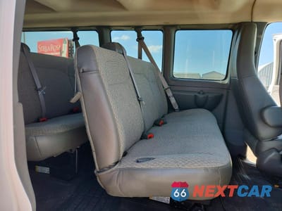 Zdjęcie 11 z 13 samochodu: 2026 GMC SAVANA G3500 LT VIN:1GJZ7PF73T1191940 - miniatura