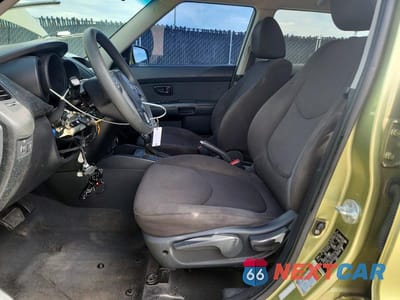 Zdjęcie 7 z 13 samochodu: 2012 KIA SOUL BASE VIN:KNDJT2A59C7365550 - miniatura