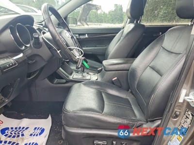 Zdjęcie 7 z 13 samochodu: 2011 KIA SORENTO EX VIN:5XYKU4A2XBG072647 - miniatura