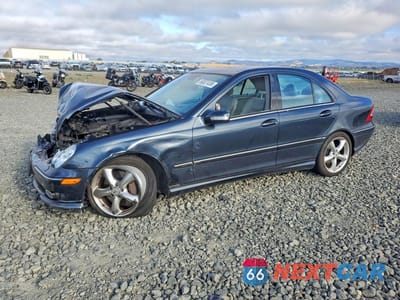 2005 MERCEDES-BENZ C 230K SPORT SEDAN WDBRF40J15F715667 - główne zdjęcie licytacji z USA - miniatura