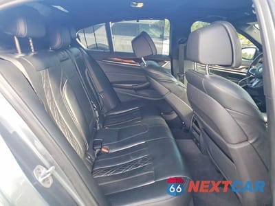 Zdjęcie 10 z 12 samochodu: 2018 BMW 5 SERIES VIN:WBAJB9C5XJB287277 - miniatura