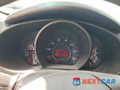 Zdjęcie 9 z 13 samochodu: 2018 KIA SOUL + VIN:KNDJP3A51J7901429 - miniatura
