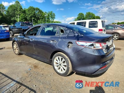 Drugie zdjęcie samochodu z przodu: 2017 KIA OPTIMA LX VIN:5XXGT4L37HG123792 - miniatura