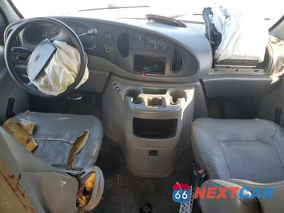 Zdjęcie 8 z 13 samochodu: 2001 FORD ECONOLINE E350 SUPER DUTY VAN VIN:1FTSS34L81HB27784 - miniatura