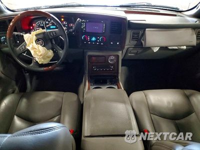 Zdjęcie 8 z 12 samochodu: 2004 CADILLAC ESCALADE EXT VIN:3GYEK62N64G173271 - miniatura