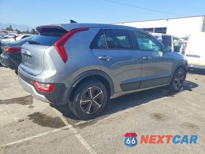 Trzecie zdjęcie samochodu z tyłu: 2026 KIA NIRO LX VIN:KNDCP3LE8T5344507 - miniatura