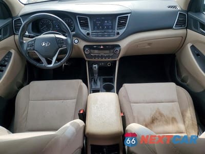 Zdjęcie 8 z 12 samochodu: 2018 HYUNDAI TUCSON VALUE VIN:KM8J33A27JU670065 - miniatura