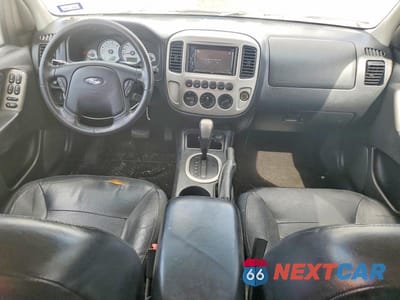 Zdjęcie 8 z 13 samochodu: 2006 FORD ESCAPE LIMITED VIN:1FMCU04196KA47735 - miniatura