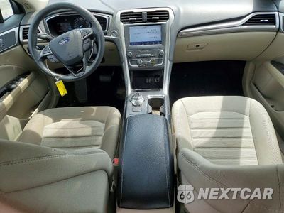 Zdjęcie 8 z 12 samochodu: 2020 FORD FUSION SE VIN:3FA6P0HD9LR122086 - miniatura