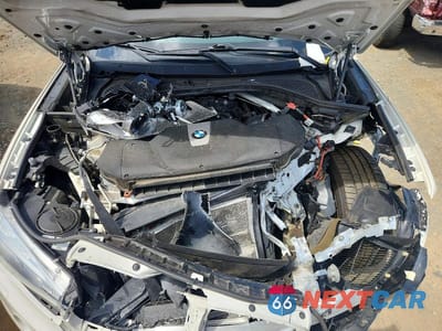 Zdjęcie 12 z 13 samochodu: 2017 BMW X5 XDRIVE50I VIN:5UXKR6C50H0J84715 - miniatura