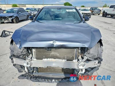 Piąte zdjęcie samochodu w środku: 2018 MERCEDES-BENZ C 300 VIN:55SWF4JB9JU257983 - miniatura
