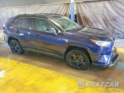 Czwarte zdjęcie samochodu z boku: 2019 TOYOTA RAV4 XSE VIN:JTMEWRFV6KJ003641 - miniatura