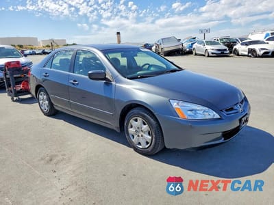 Czwarte zdjęcie samochodu z boku: 2003 HONDA ACCORD LX VIN:JHMCM56333C041370 - miniatura