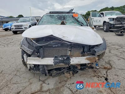 Piąte zdjęcie samochodu w środku: 2023 KIA K5 GT LINE VIN:5XXG64J23PG217944 - miniatura