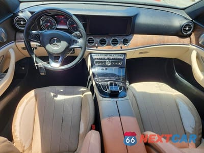 Zdjęcie 8 z 12 samochodu: 2017 MERCEDES-BENZ E 300 VIN:WDDZF4JB2HA057602 - miniatura