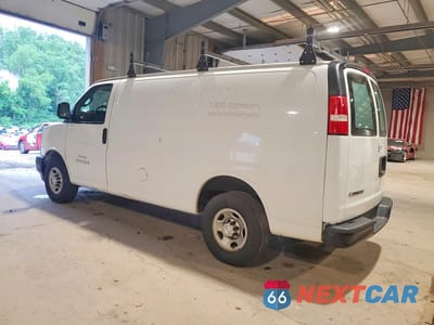 Drugie zdjęcie samochodu z przodu: 2017 CHEVROLET EXPRESS G2500 VIN:1GCWGAFF7H1133691 - miniatura