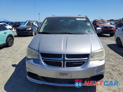 Piąte zdjęcie samochodu w środku: 2014 DODGE GRAND CARAVAN SXT VIN:2C4RDGCG6ER123246 - miniatura