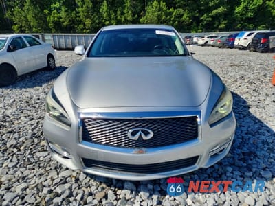 Piąte zdjęcie samochodu w środku: 2019 INFINITI Q70L 3.7 LUXE VIN:JN1BY1PP2KM685241 - miniatura