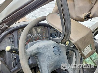 Zdjęcie 8 z 10 samochodu: 2018 FREIGHTLINER BUSINESS CLASS M2 WATER TRUCK VIN:1FVACWFC8JHJV6410 - miniatura