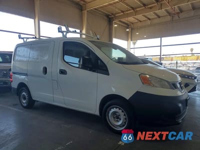 Czwarte zdjęcie samochodu z boku: 2017 NISSAN NV200 S VIN:3N6CM0KN5HK707087 - miniatura