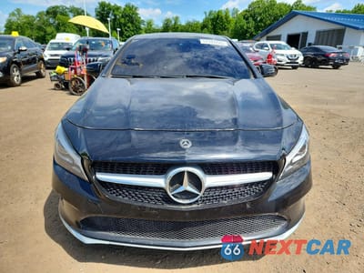 Piąte zdjęcie samochodu w środku: 2019 MERCEDES-BENZ CLA 250 4MATIC VIN:WDDSJ4GB6KN776259 - miniatura