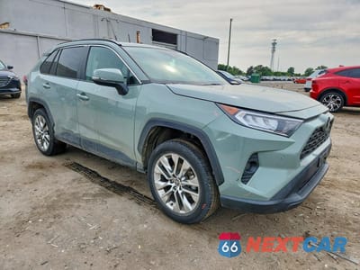 Czwarte zdjęcie samochodu z boku: 2021 TOYOTA RAV 4 VIN:2T3A1RFV4MW219604 - miniatura