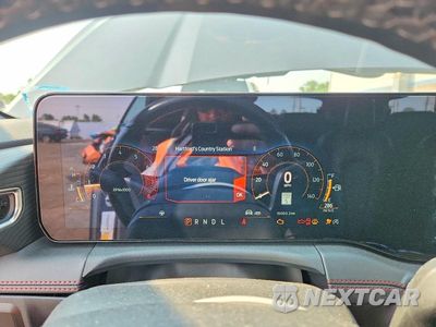 Zdjęcie 9 z 12 samochodu: 2024 FORD MUSTANG VIN:1FAGP8UH0R5146008 - miniatura