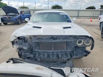 Piąte zdjęcie samochodu w środku: 2018 DODGE CHALLENGER SXT VIN:2C3CDZAG8JH152868 - miniatura