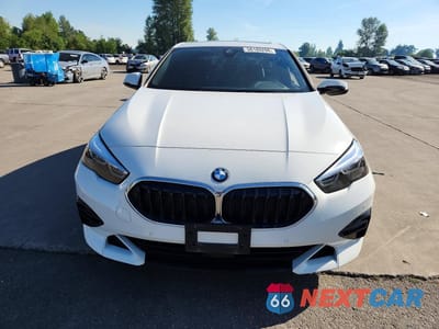 Piąte zdjęcie samochodu w środku: 2021 BMW 228XI VIN:WBA73AK08M7H36027 - miniatura
