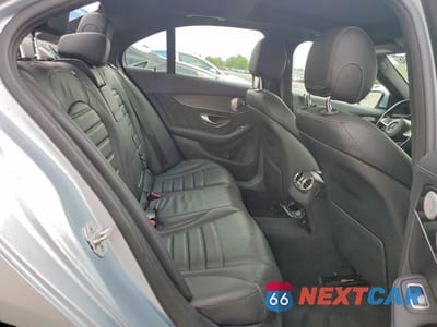 Zdjęcie 10 z 12 samochodu: 2015 MERCEDES-BENZ C 400 4MATIC VIN:55SWF6GB1FU000228 - miniatura