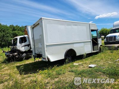Trzecie zdjęcie samochodu z tyłu: 2021 FORD E450 DELIVERY TRUCK VIN:1FC4E4KN6MDC21541 - miniatura
