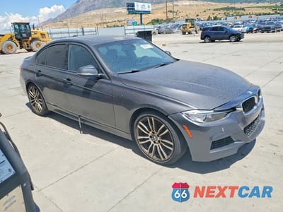 Czwarte zdjęcie samochodu z boku: 2013 BMW 335 I VIN:WBA3A9G59DNP37686 - miniatura