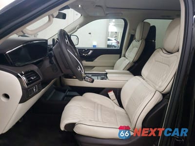 Zdjęcie 7 z 13 samochodu: 2024 LINCOLN NAVIGATOR BLACK LABEL VIN:5LMJJ2TG5REL11115 - miniatura