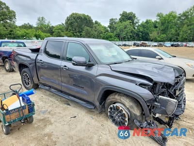 Czwarte zdjęcie samochodu z boku: 2024 TOYOTA TUNDRA SR5 VIN:5TFLA5DB0RX221198 - miniatura