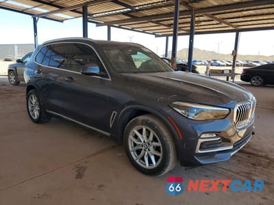 Czwarte zdjęcie samochodu z boku: 2020 BMW X5 SDRIVE 40I VIN:5UXCR4C09L9C17957 - miniatura