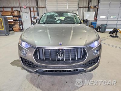 Piąte zdjęcie samochodu w środku: 2017 MASERATI LEVANTE S VIN:ZN661YUA2HX195934 - miniatura