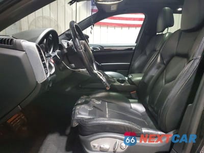 Zdjęcie 7 z 13 samochodu: 2013 PORSCHE CAYENNE VIN:WP1AA2A26DLA12525 - miniatura