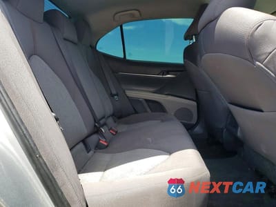 Zdjęcie 10 z 12 samochodu: 2018 TOYOTA CAMRY LE VIN:4T1B11HK9JU650923 - miniatura