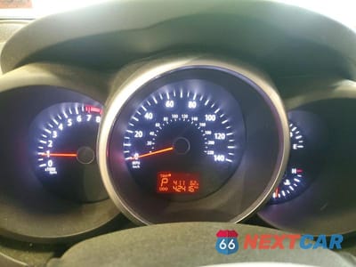 Zdjęcie 9 z 14 samochodu: 2013 KIA SOUL + VIN:KNDJT2A6XD7588478 - miniatura