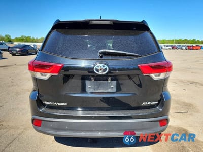 Zdjęcie 6 z 13 samochodu: 2019 TOYOTA HIGHLANDER XLE VIN:5TDJZRFHXKS566632 - miniatura