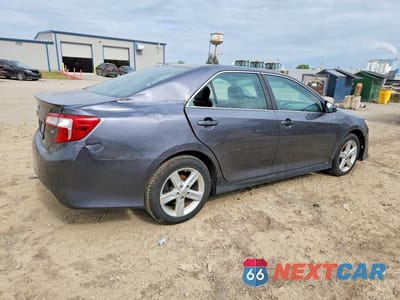 Trzecie zdjęcie samochodu z tyłu: 2014 TOYOTA CAMRY SE VIN:4T1BF1FK2EU331955 - miniatura
