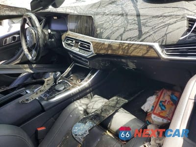 Zdjęcie 8 z 13 samochodu: 2021 BMW X5 XDRIVE45E VIN:5UXTA6C05M9F51407 - miniatura